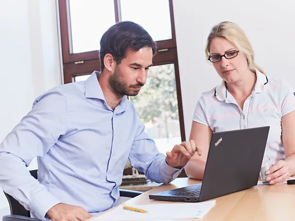 de_hws_beratung_buero_karriere_stellenangebote